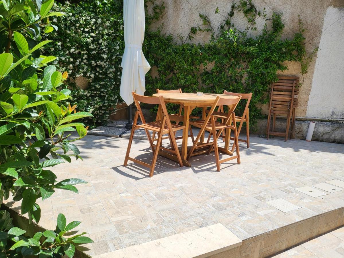 Residenza Don Camillo Villa Mondello Eksteriør billede