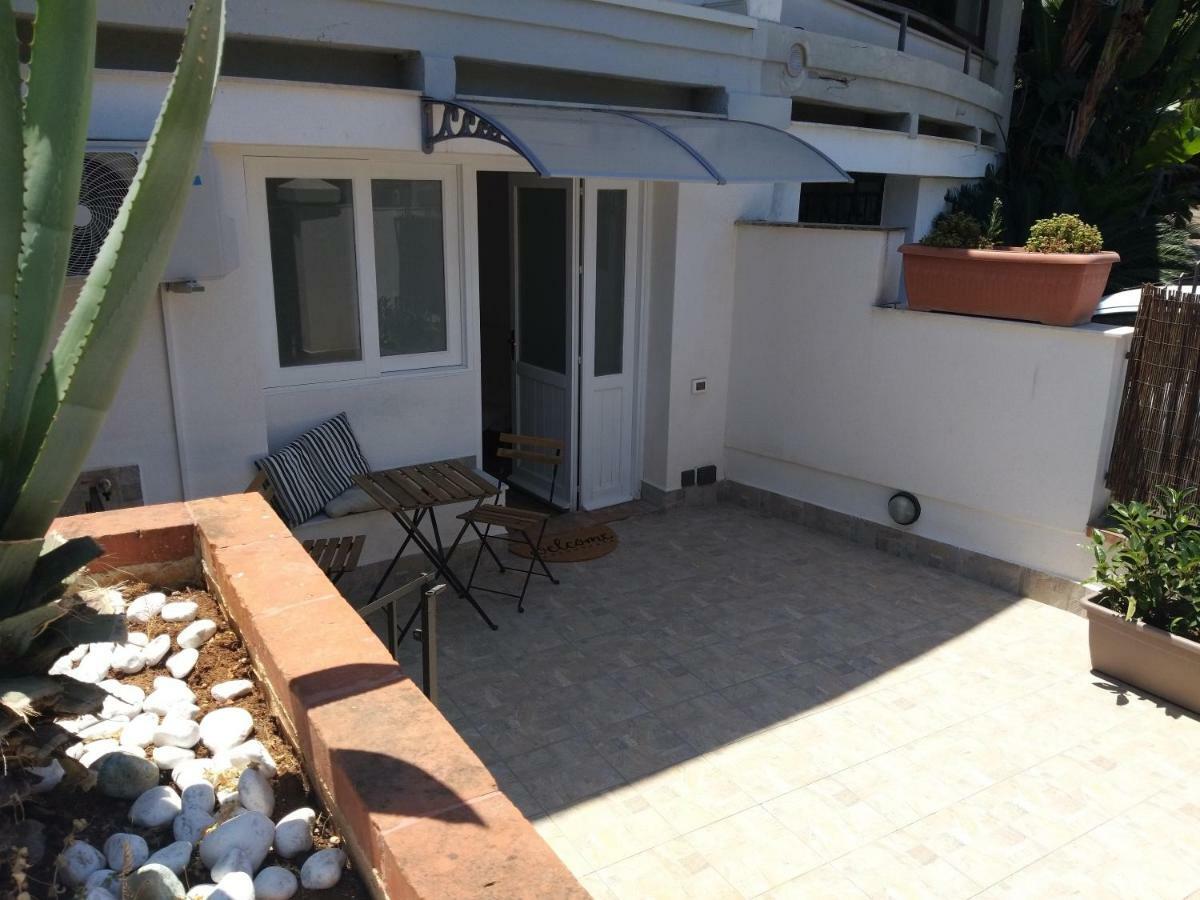 Residenza Don Camillo Villa Mondello Eksteriør billede
